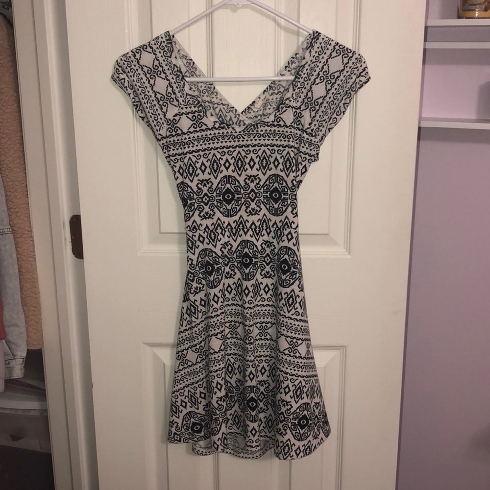 Women’s dress
